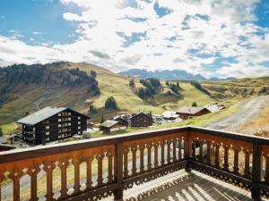Chalet Godfrey by Interhome