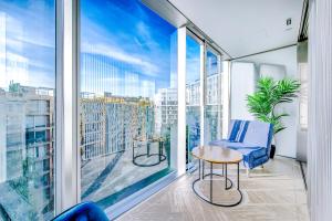 Pristine Apartment in Battersea by 53 Degrees Property, Ideal for Long Term Stays!