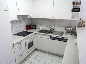 Apartment Apt D 031 by Interhome