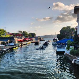 a beautiful house on the Near the Bosphorus in Istanbul wonderful garden