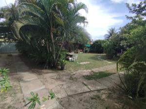 Quarto Triplo 700m praia 10 minutos aeroporto Salvador