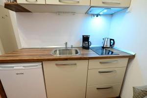 FLH - Bright and Cozy Studio