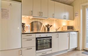 Two-Bedroom Holiday Home Ringkøbing 09