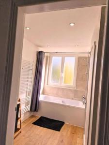 Maisons de vacances Maison a Aurillac - 3 chambres - Arrivee autonome : photos des chambres