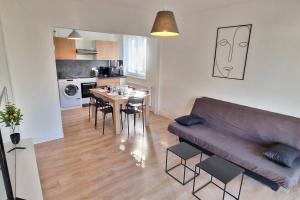 Maisons de vacances Maison a Aurillac - 3 chambres - Arrivee autonome : photos des chambres