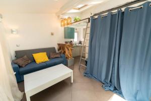 SK Joli Studio, Le Port, Clim, Tramway, Wifi 17 BONAPARTE