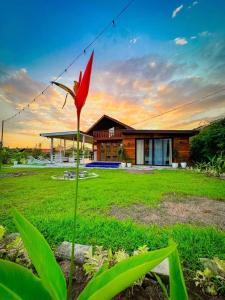 Rancho Oco Mahogany Villa with Swimming Pool