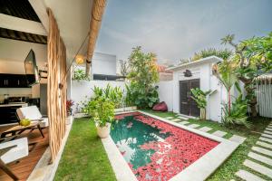 PROMO!!! New Rosa Villa 3 Modern, Luxury and Quite 3BR Villa in Tumbak Bayuh Canggu, Dedicated to Digital Nomads