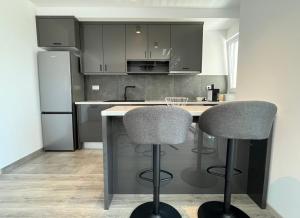 Neue Familienwohnung Meerblick - Klima & Parkplatz