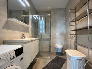 Neue Familienwohnung Meerblick - Klima & Parkplatz