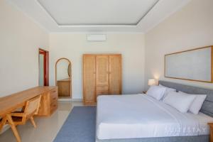 Two Bedroom Villa with Outdoor Pool