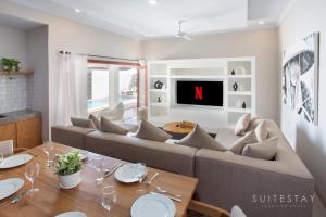 Two Bedroom Villa with Outdoor Pool