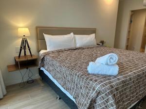 OCEAN FRONT luxury hotel room "Pacific Point"