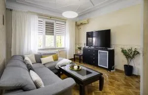 Aristocratic 2 Bedroom Flat Next to NDK - Sofia
