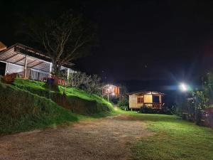 Baan Suan Mae Klang Luang