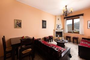 Amygdalies Apartments with Fireplace