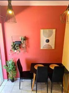 The Red Studio - Castle view - 帕弗兰尼