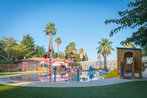 Campings Camping Le Mediterranee Argeles - Domaine pietonnier : photos des chambres