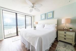 Seaside Beach & Racquet 3504 by Vacation Homes Collection