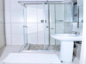 The Guesthouse 8 On Impala