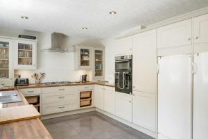 Spacious House & Garden in Ilfracombe