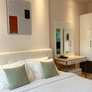 Stylish room Near Central Fest