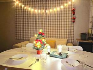 Căn Hộ 2 Phòng Ngủ (Two-Bedroom Apartment)