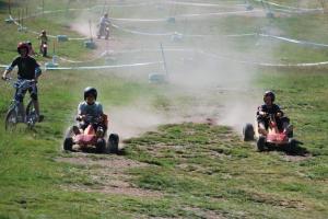 Maisons de vacances La Fleche 2 - Chalet Standing - Jacuzzi Privatif : photos des chambres