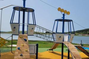 Maisons de vacances La Fleche 2 - Chalet Standing - Jacuzzi Privatif : photos des chambres