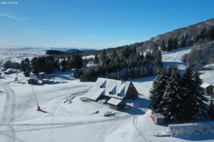 Maisons de vacances La Fleche 2 - Chalet Standing - Jacuzzi Privatif : photos des chambres