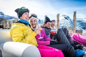 Maisons de vacances La Fleche 2 - Chalet Standing - Jacuzzi Privatif : photos des chambres