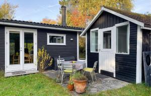 3 Bedroom Cozy Home In Sjællands Odde