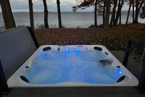 The Blue Bungalow, Seneca Lake