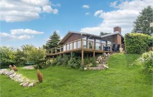Awesome Home In Fårevejle With Wifi