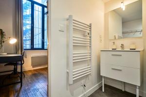 Appartements Bright 3-bedroom 2-bathroom flat. : photos des chambres