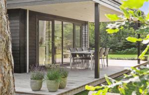 Awesome Home In Væggerløse With Kitchen