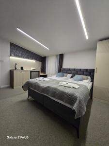 Face 3 Center SUBOTICA