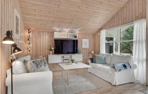 3 Bedroom Amazing Home In Pandrup