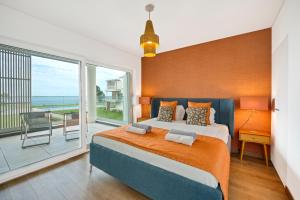 Mar a Vista - Condominium with Pool, Gym and Sea Views