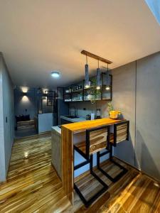 Cómodo Apto tipo Loft Parqueadero y Jacuzzi