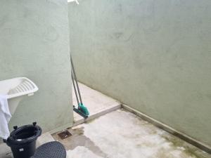 Casa nova em Tucuns com 03 quartos com ar próximo a praia