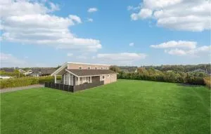 Three-Bedroom Holiday Home In Hemmet - Falen