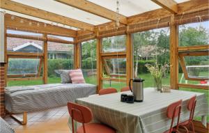 3 Bedroom Stunning Home In Væggerløse