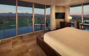 Executive Room room in Talking Stick Resort