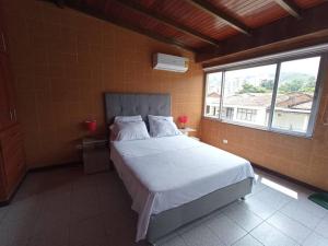 Confortable y único vista a las montañas