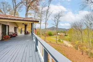 Mtn-View Home with Game Room in Franklin! - Franklin