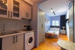 City Vibes and Comfort Combined Studio in Fatih