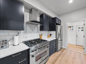 5 Bedroom - Located in Old Town Eagle
