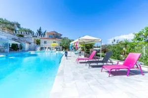 Paco's Resort Holiday Flats - Oziás