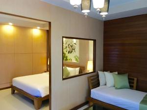 Smile House - Fisherman Village